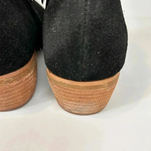 Denver Hayes Suede Booties, low ankle, Size 7.  NEW - Picture 9 of 10
